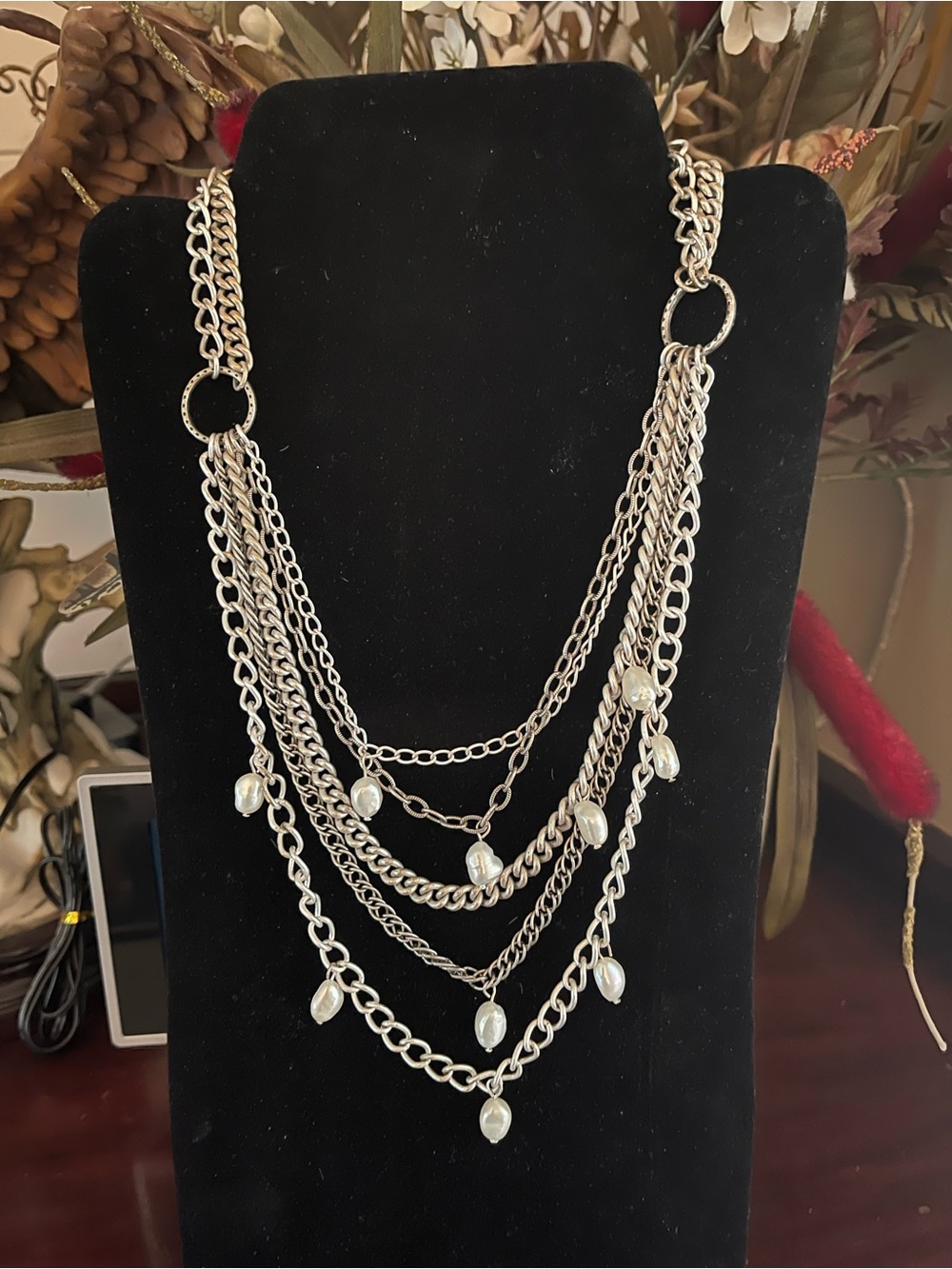 Avery Chain & Pearl Stella & Dot Necklacec